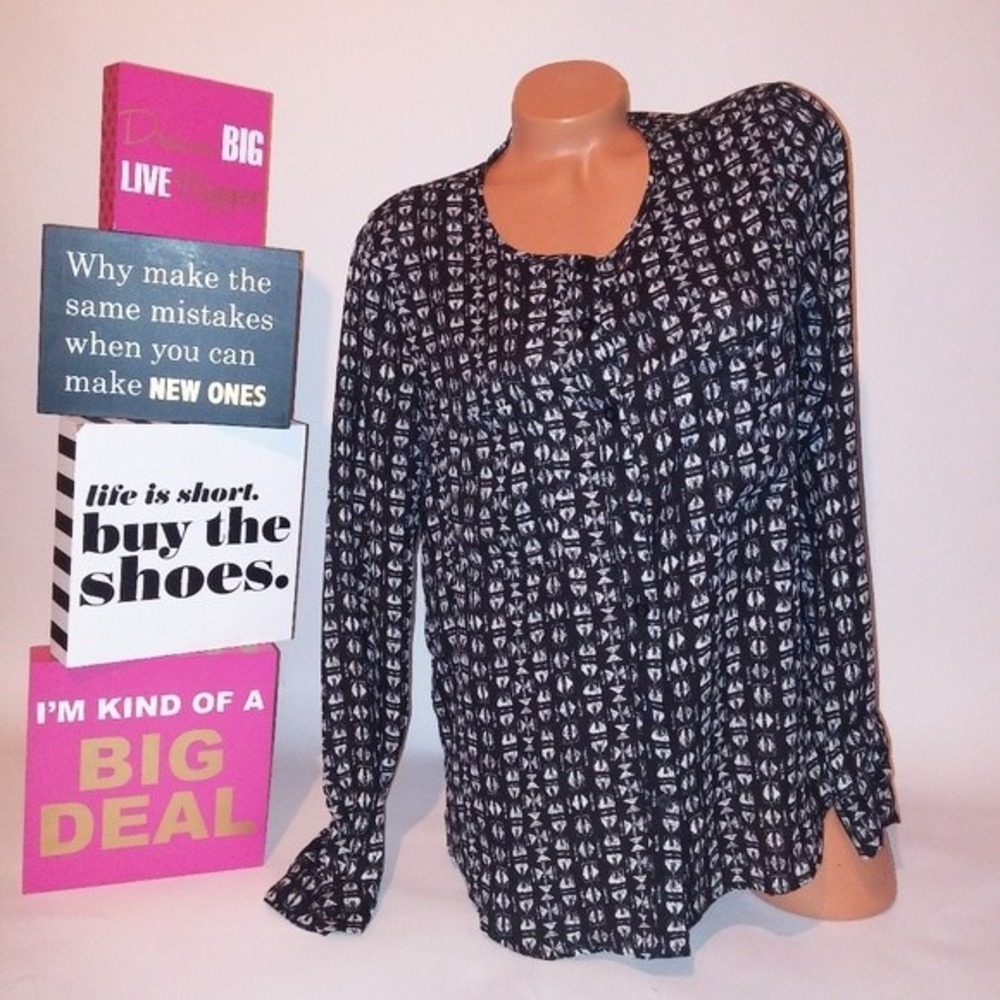Forever 21 Womens Blouse Large Long Sleeve Black White Geo
